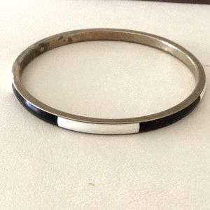Vtg Mod Black & White Bone Inlay & Brass Metal Bangle .2”Width 8” Inside